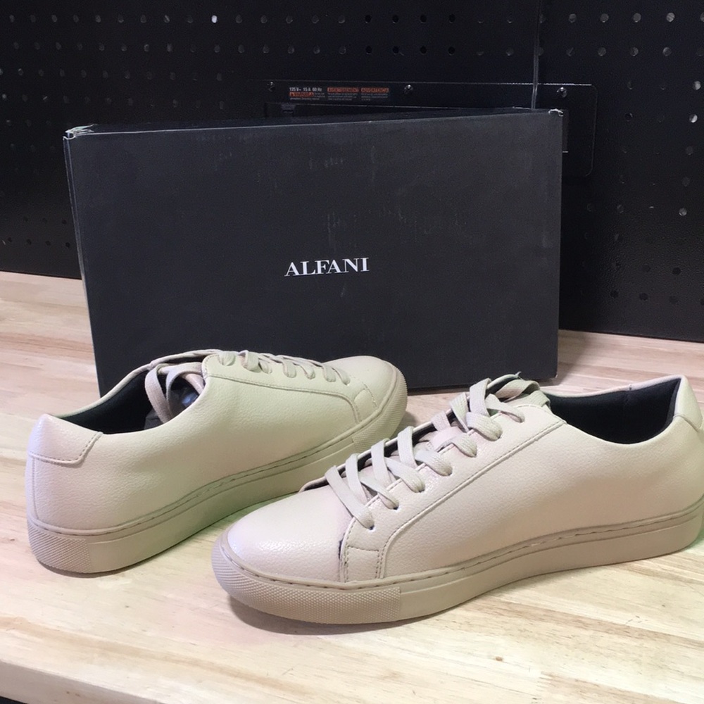 New WB Alfani Men’s Beige Leather‎ Low-Top Sneakers